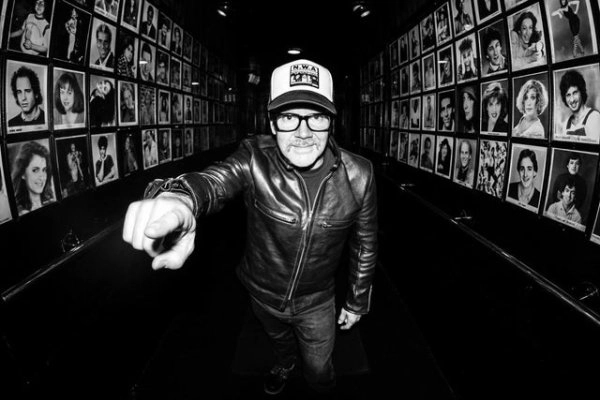 Win tickets to see Dean Delray at Punchline Houston!