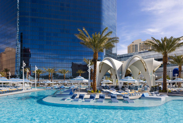 Win a Trip to Fontainebleau Las Vegas Oasis Pool Deck!