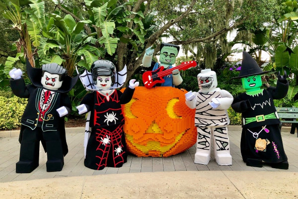 Enter To Win a Family 4-Pack of Tickets to LEGOLAND® California Resort For Brick or Treat!