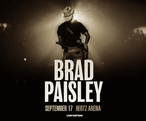 Brad Paisley at Hertz Arena