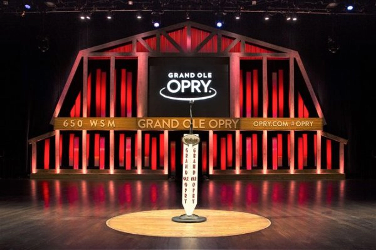 Win A Tour Of The Grand Ole Opry!