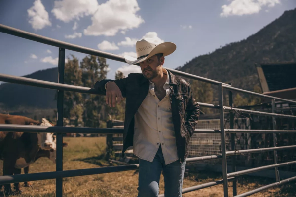 Win 2 tickets to Justin Moore at Mystic Lake Casino on Oct 2
