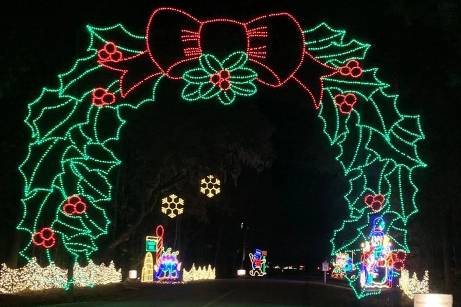 Win Tickets to the Holiday Festival of Lights 2025!